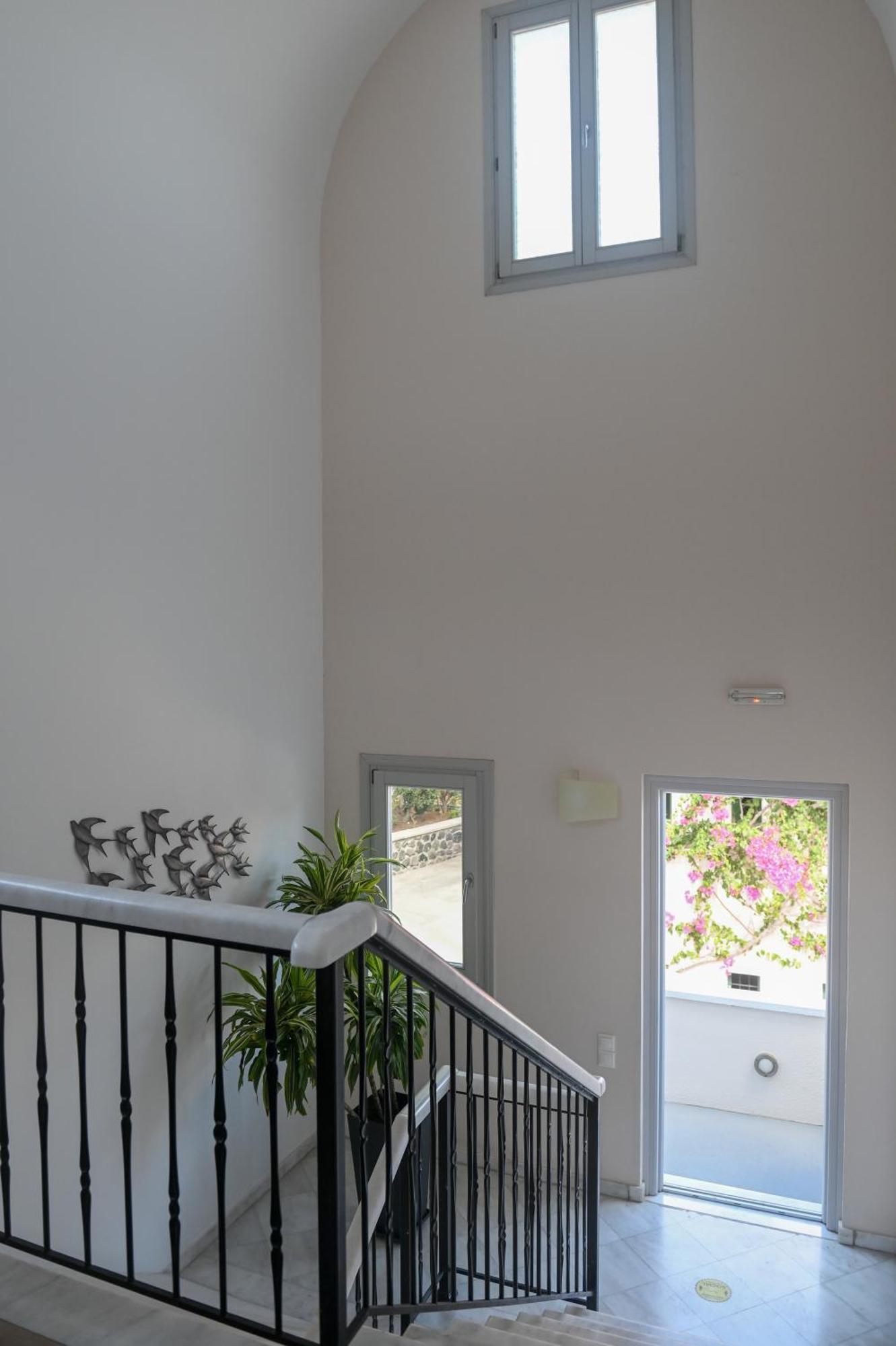 Atrium 3* Fira (Santorini)