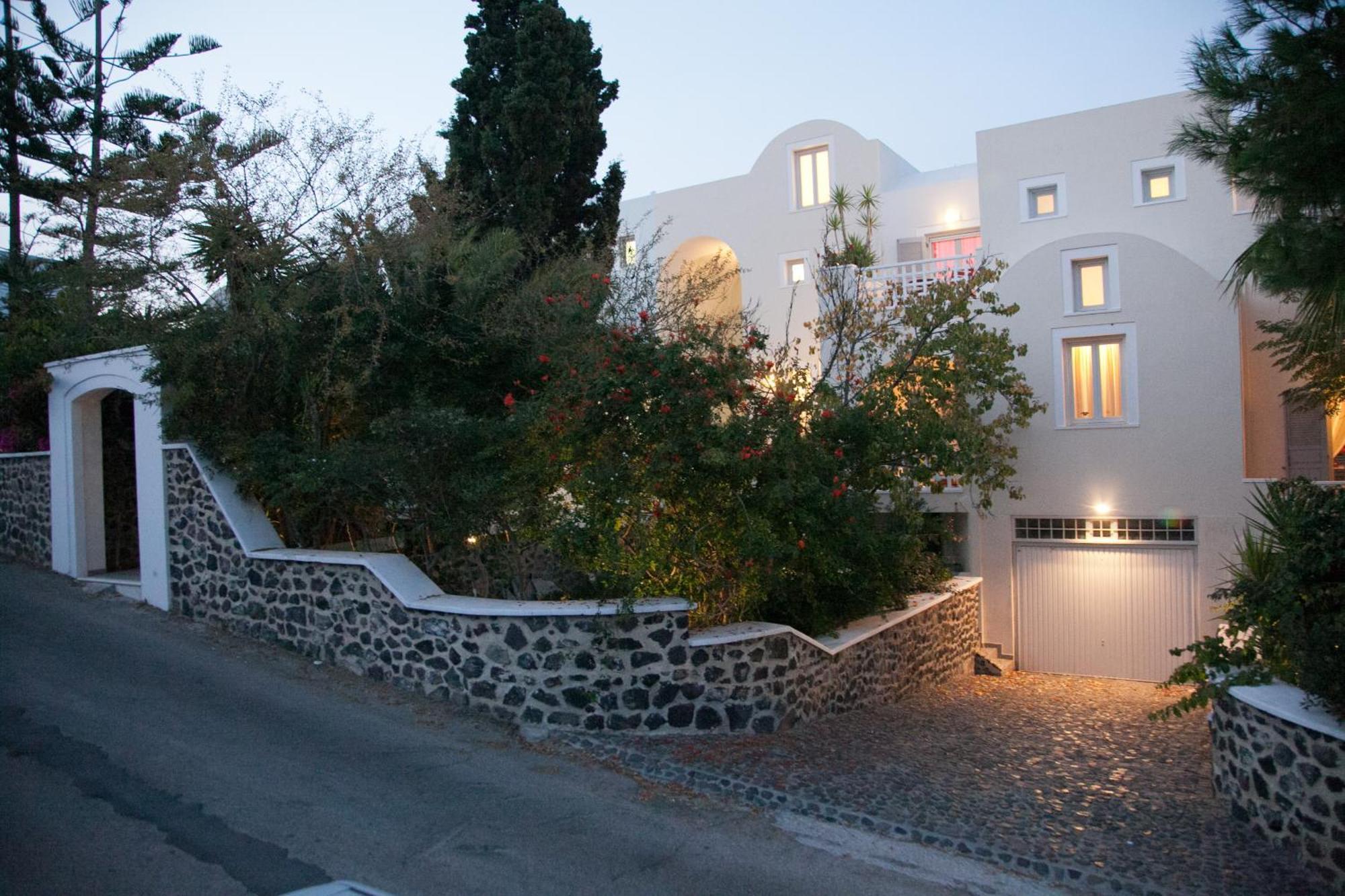 Guest house Atrium 3*