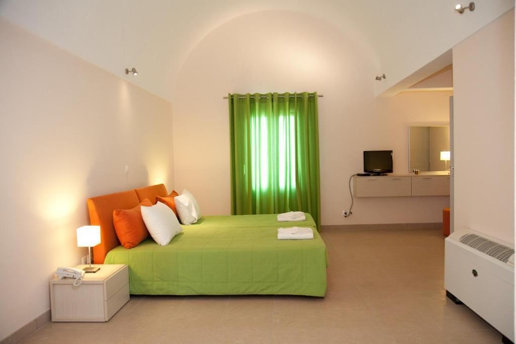 Atrium Guest house Fira (Santorini)