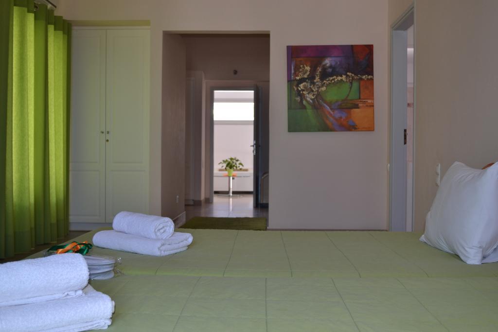 Atrium Fira (Santorini)